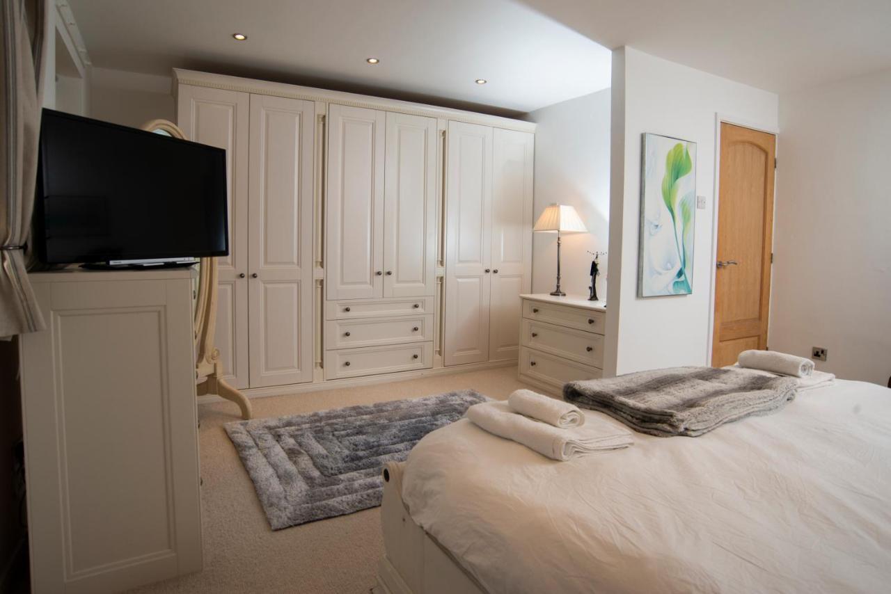 Stunning Beach Front House - Sleeps 6 Pwllheli Eksteriør bilde